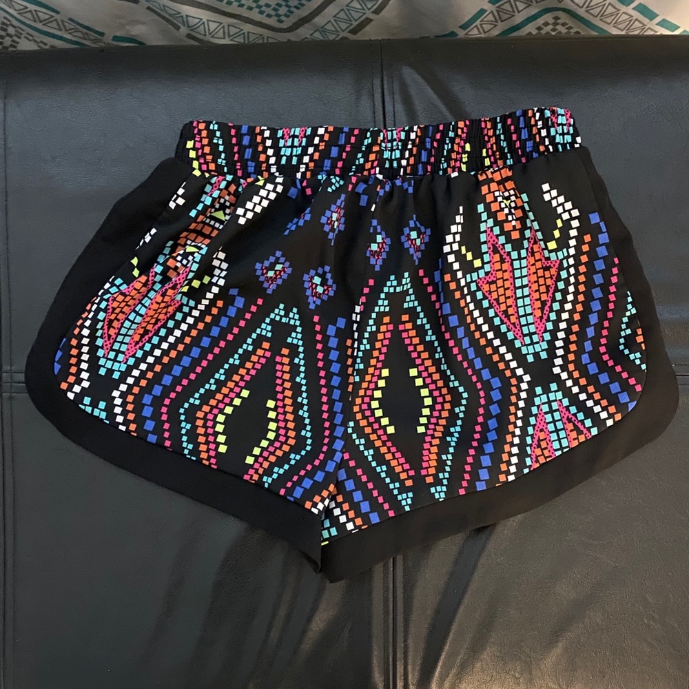 Patterned shorts - Picture 2 of 2